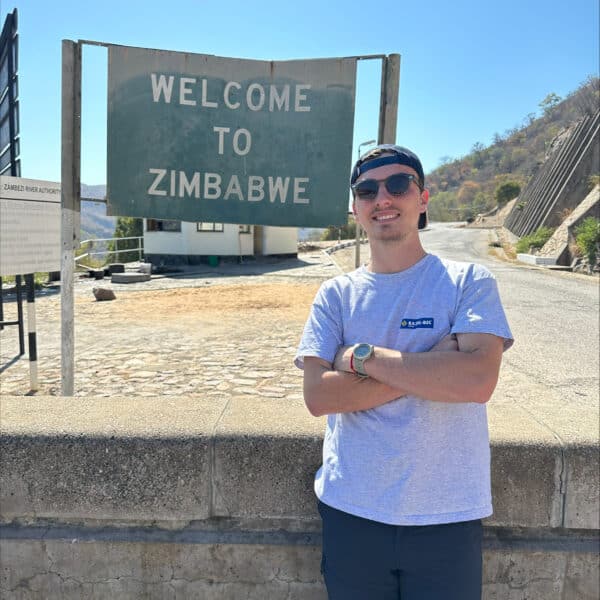 David Rousseau, sur le chantier d’un des plus grands barrages du monde en Zambie !